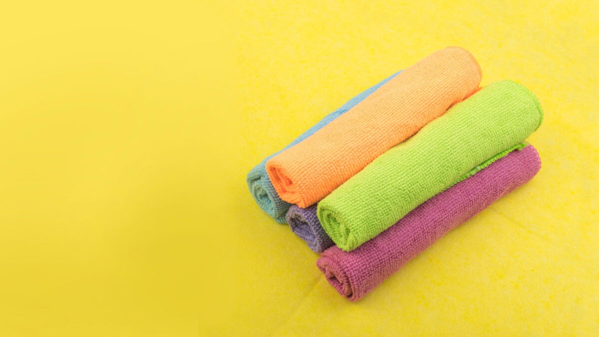 Microfibre cleaning cloth