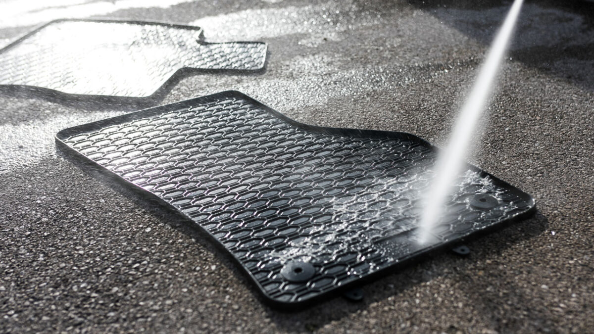 How to clean car mats