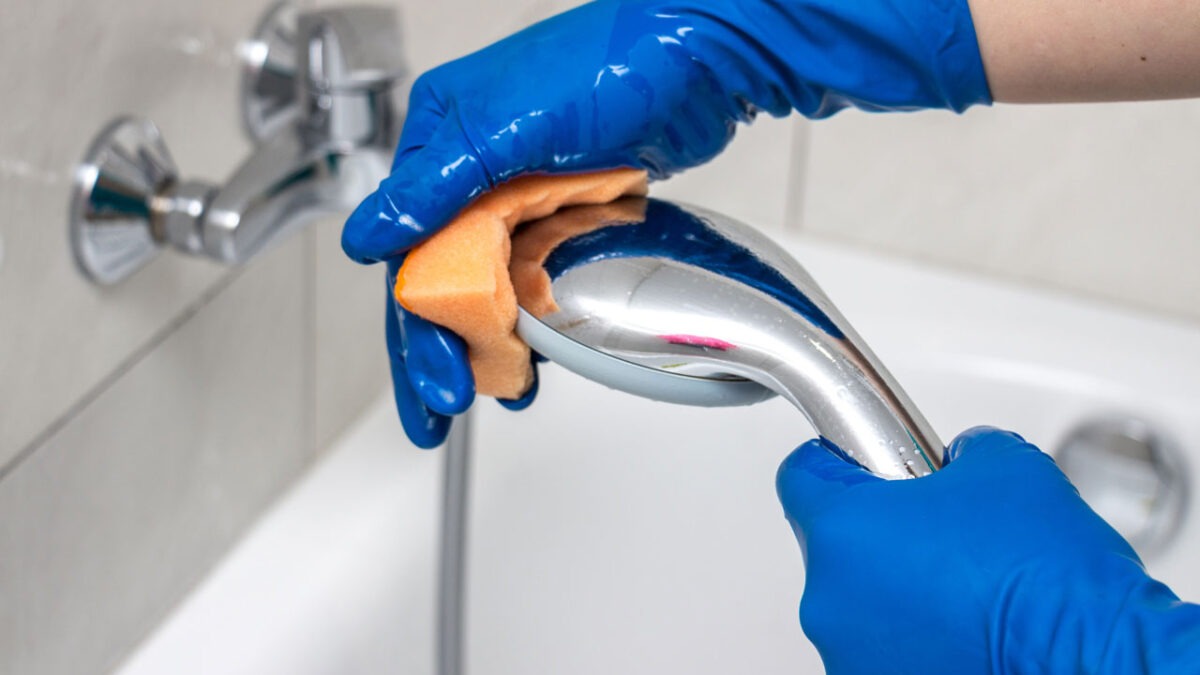 Use baking sheets to polish your faucets and other chromium